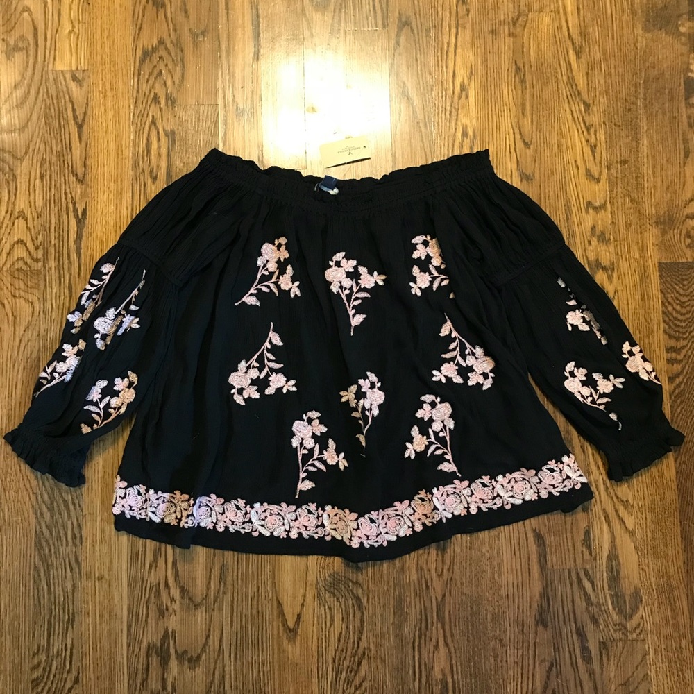 American Eagle Top
